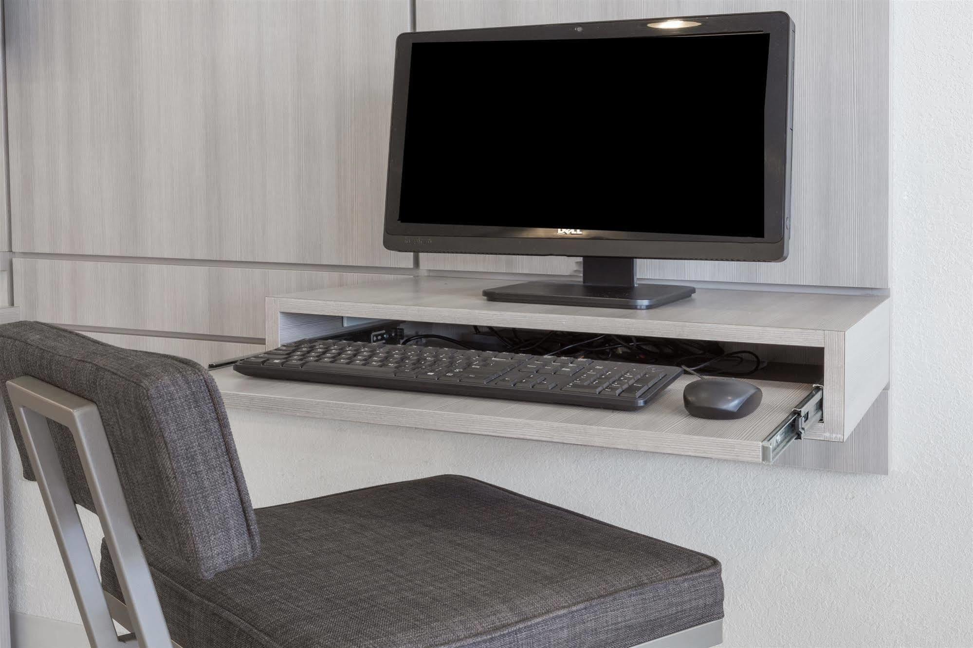 Microtel Inn & Suites Modesto Ceres Dış mekan fotoğraf