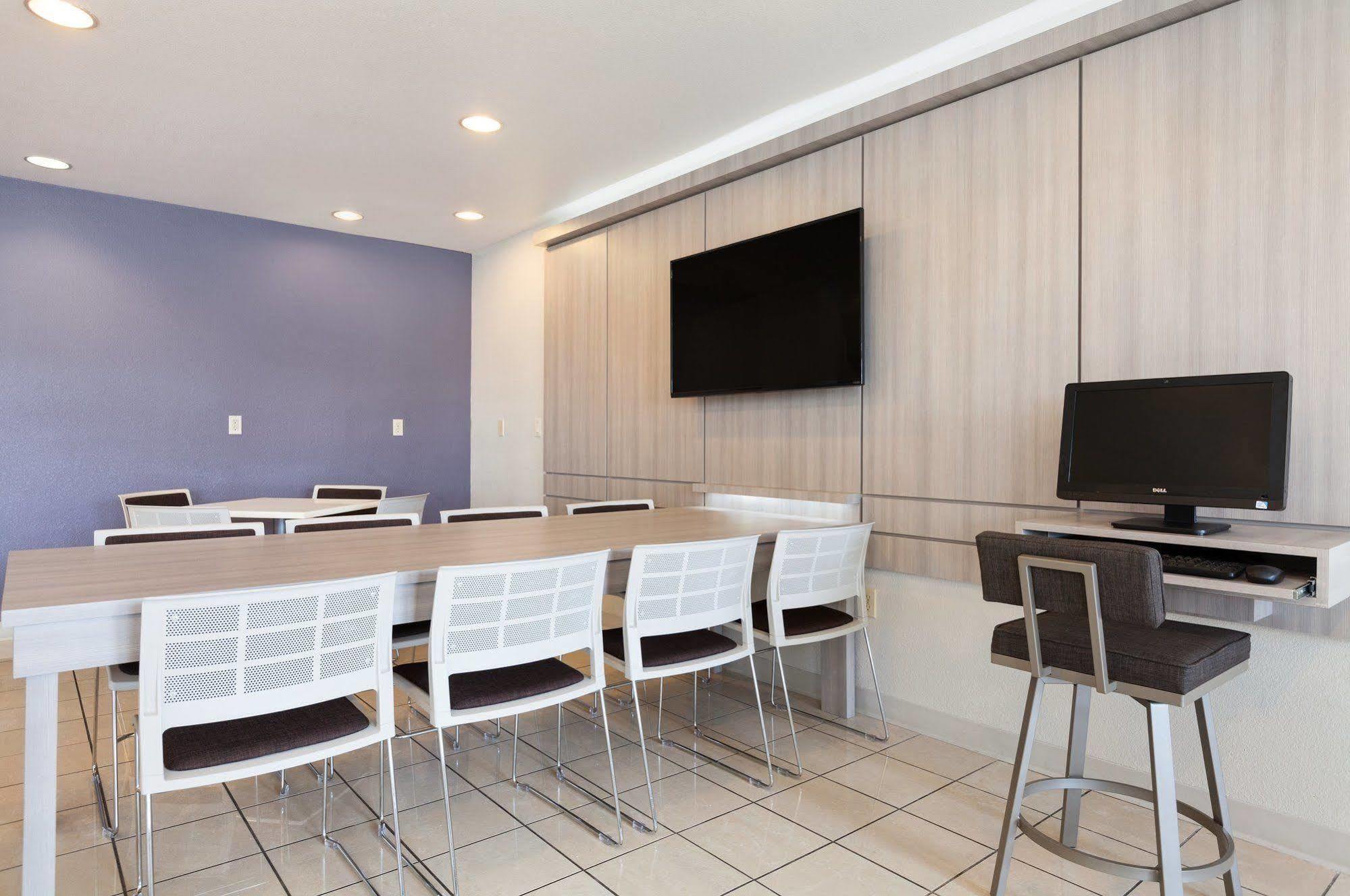 Microtel Inn & Suites Modesto Ceres Dış mekan fotoğraf